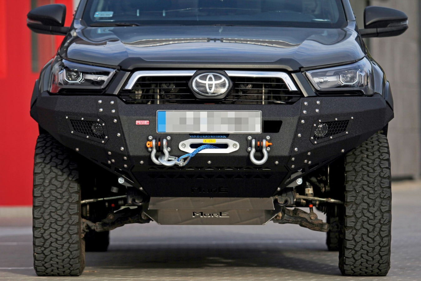Seilwindenstoßstange Toyota Hilux 8 REVO 2020+