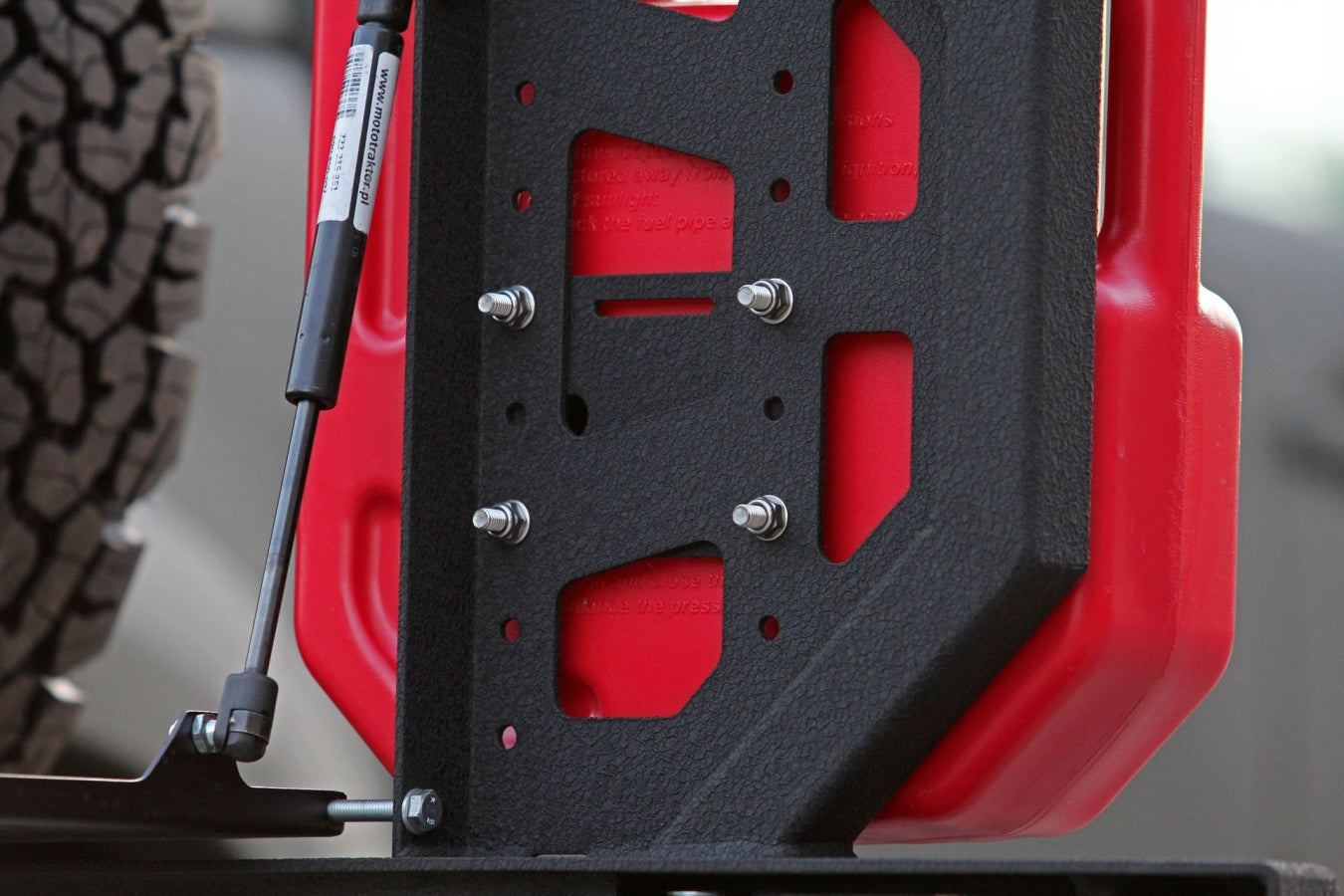 Reserverad Träger für MorE 4x4 Pick Up Stoßstangen