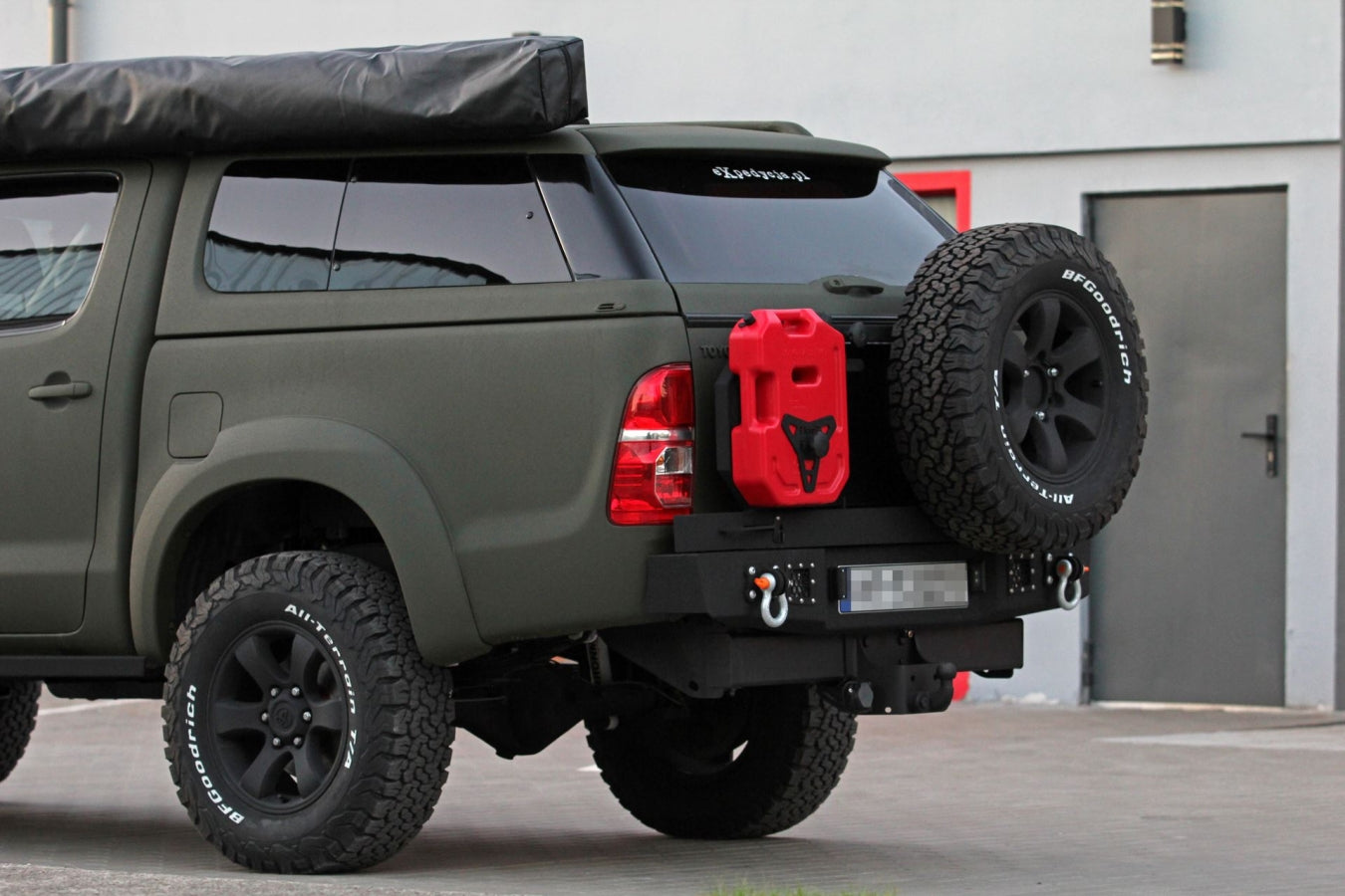 Reserverad Träger für MorE 4x4 Pick Up Stoßstangen