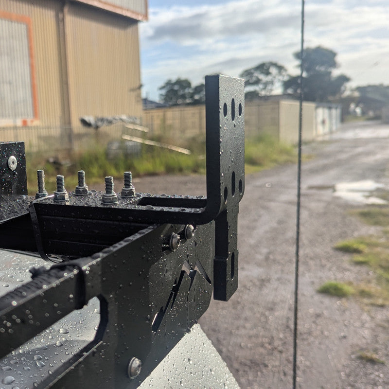 Staffa a basso profilo per tenda da sole a 270°