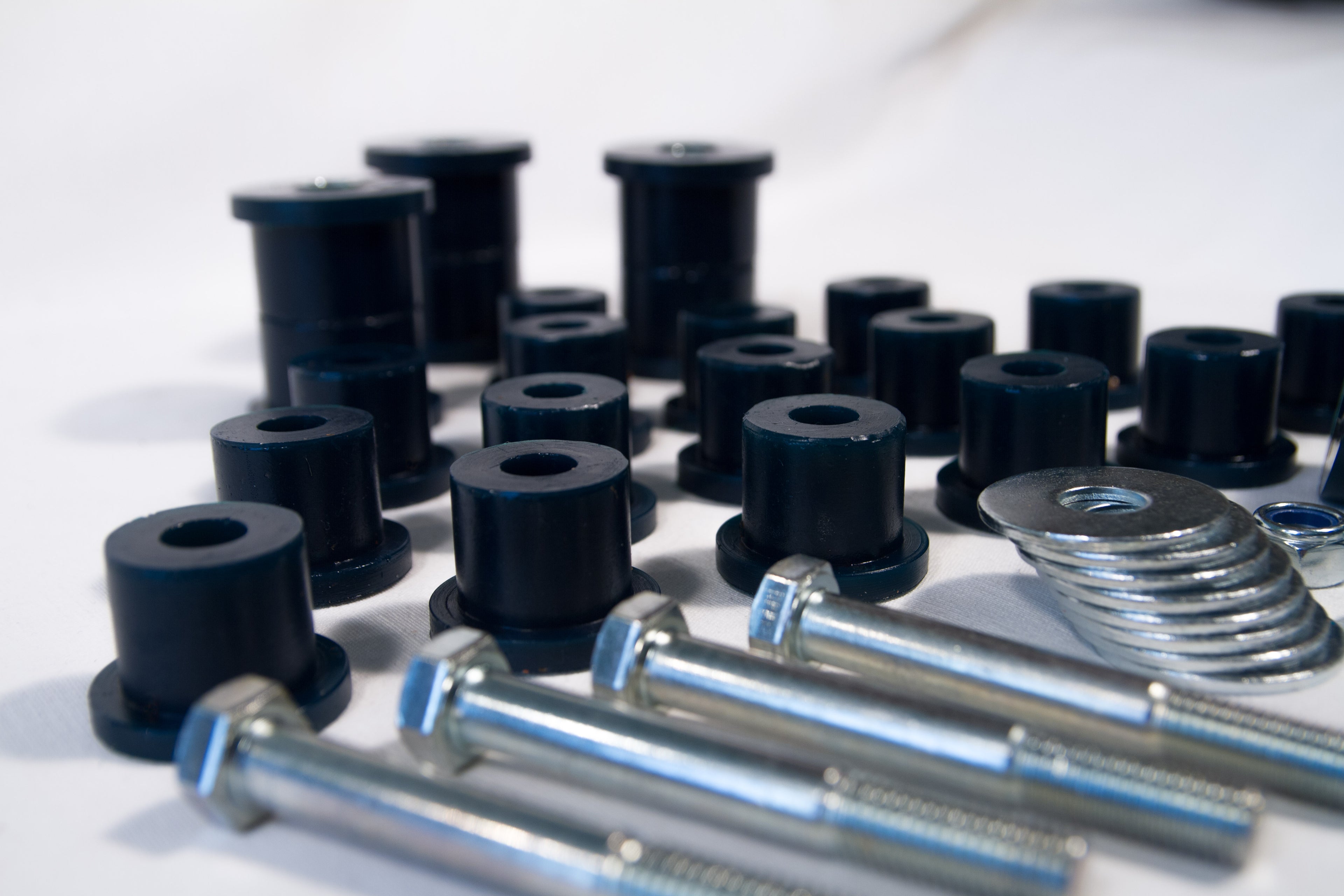 Suzuki Samurai SJ 410 SJ 413 PU Buchsen Set Komfort