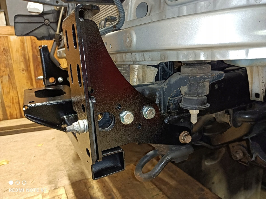 Seilwindenstoßstange Toyota Hilux 7 N25/N2