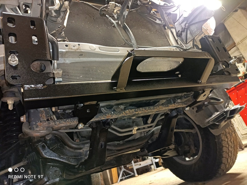 Seilwindenstoßstange Toyota Hilux 7 N25/N2