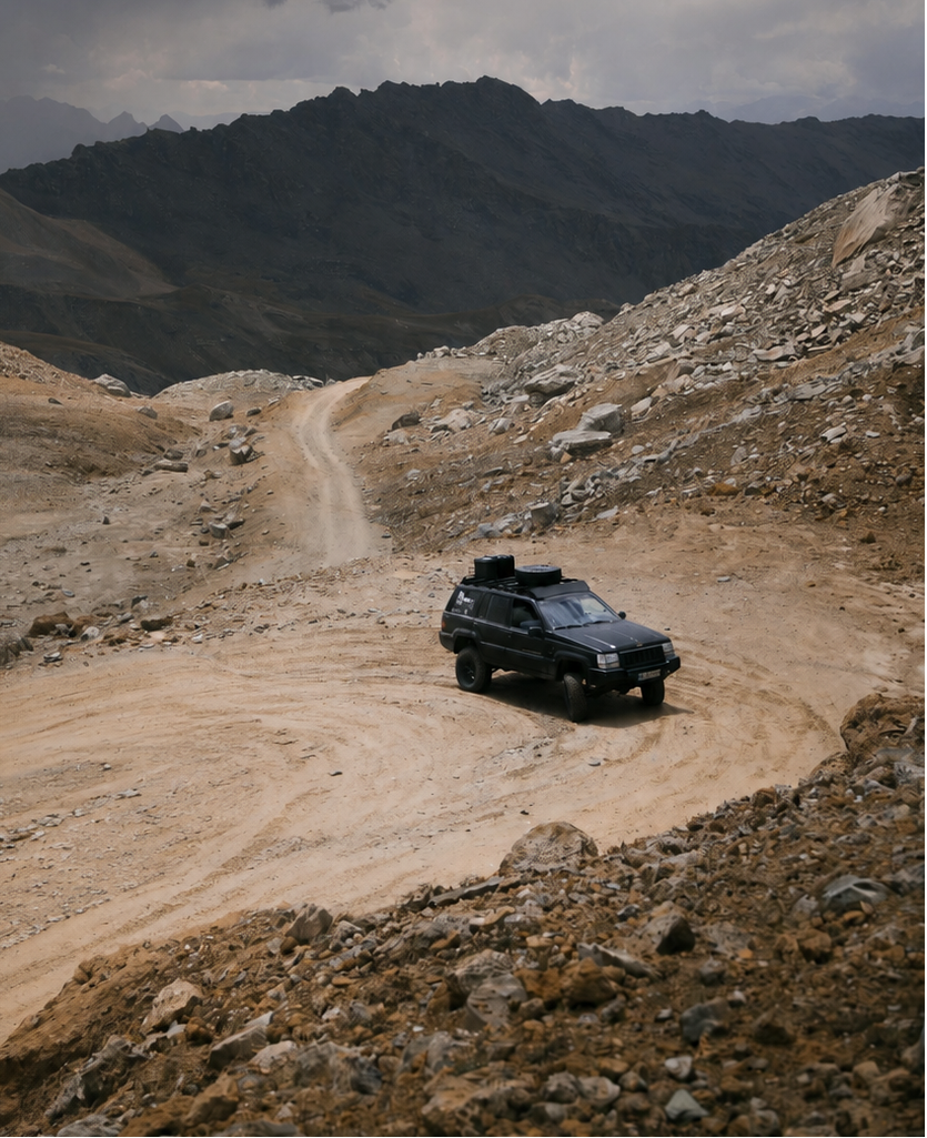 Veicolo cliente con accessori Overlanding Gear
