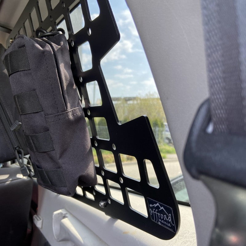 Pannello Molle lunotto posteriore Mitsubishi Pajero 4 V80