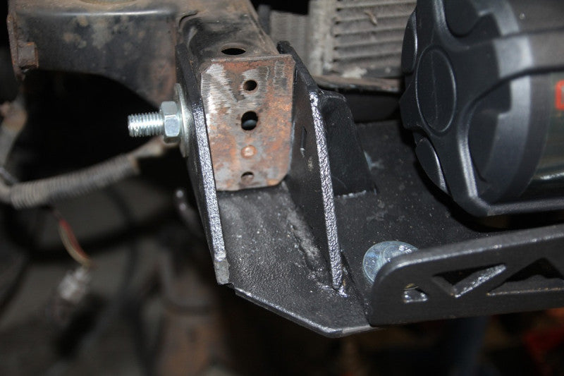 Montageplatte für Seilwinde Toyota Land Cruiser 90 95