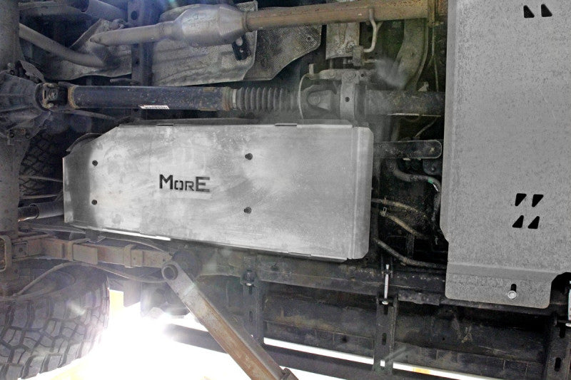 Stahl Unterfahrschutz Tank Toyota Hilux 8 Revo
