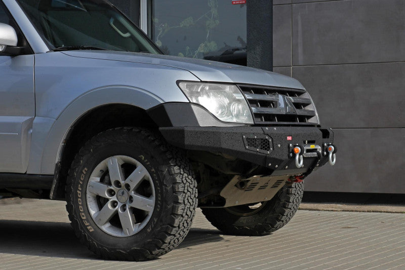 Seilwindenstoßstange Mitsubishi Pajero 4 V80