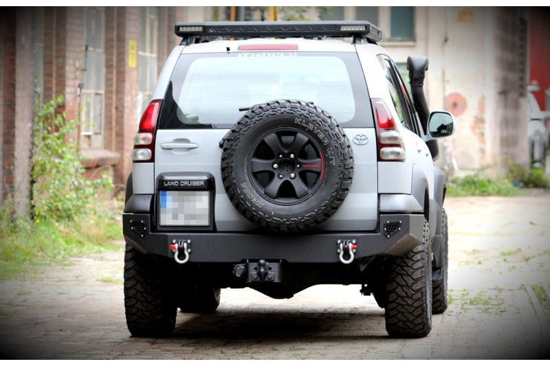 Stahl-Heckstoßstange Toyota Land Cruiser J120 J125 kurz – Detailansicht